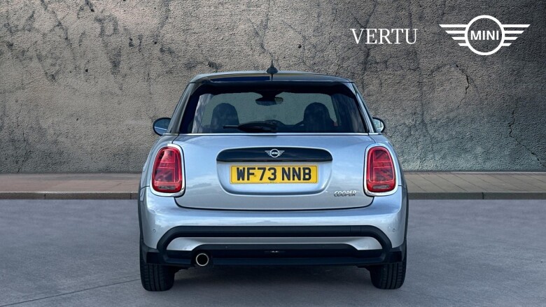 MINI Hatchback 1.5 Cooper Classic Premium 5dr Auto Petrol Hatchback